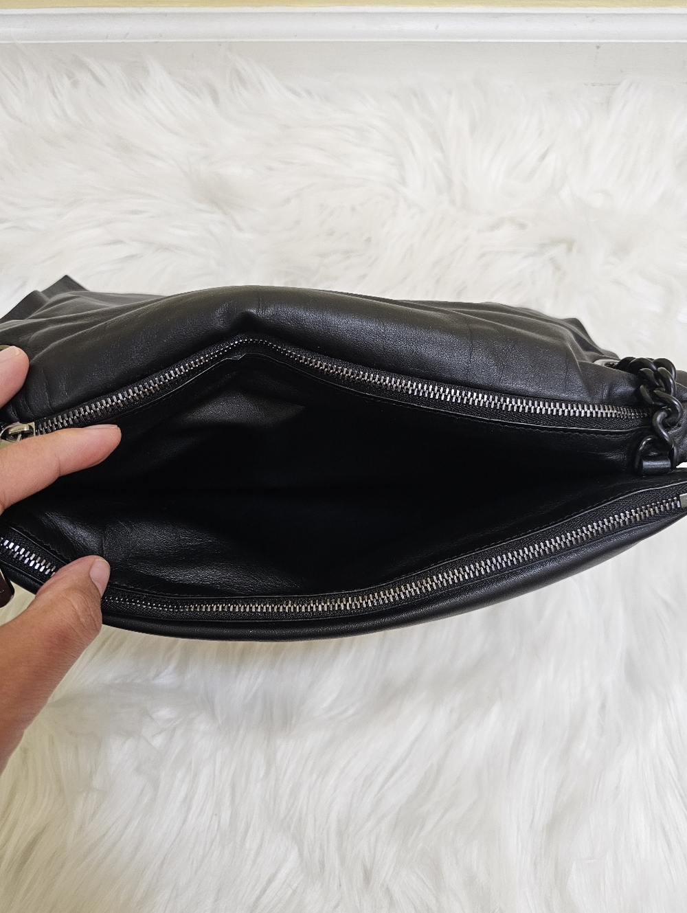 SALVATORE FERRAGAMO Calfskin Medium Viva Bow Padded Shoulder Bag Black - Picture 10 of 17